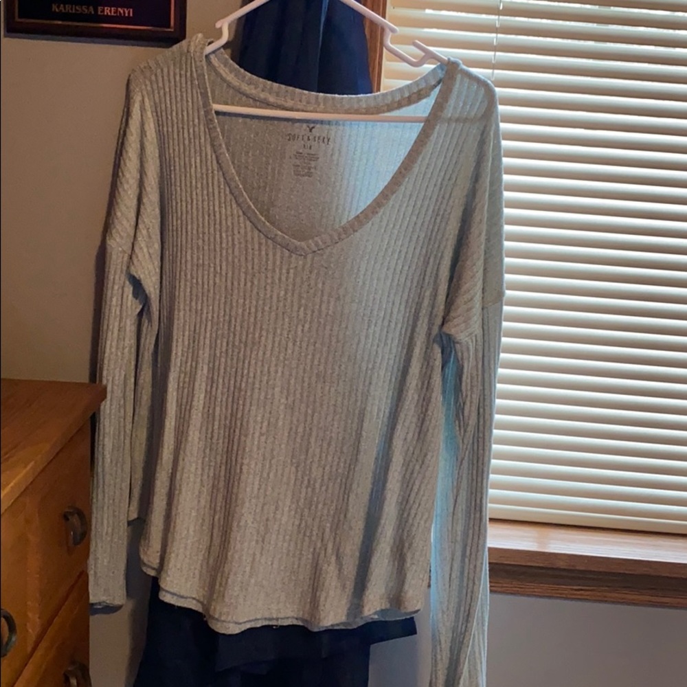 American eagle sweater